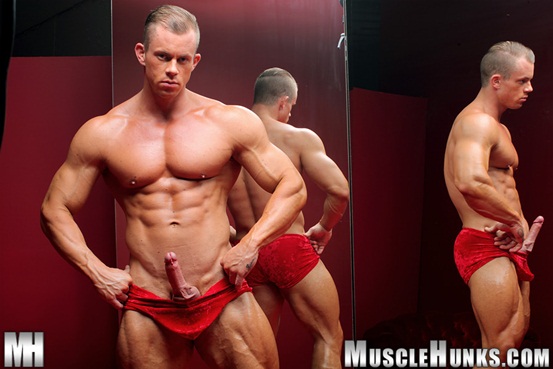 Naked muscle bodybuilder Otto Mann jerks his rock hard cock 02 Ripped Muscle Bodybuilder Strips Naked and Strokes His Big Hard Cock torrent photo1 - Naked muscle bodybuilder Otto Mann jerks his rock hard cock
